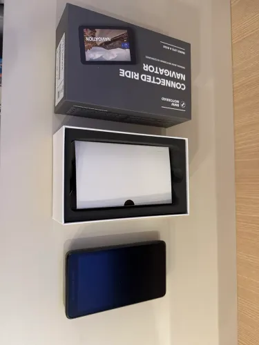 Vendo GPS BMW Motorrad ConnectedRide Navigator - usado 3 vezes / Excelente estado