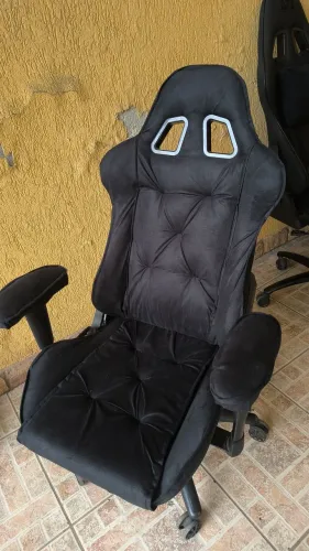 Cadeira gamer luxo novíssima em veludo