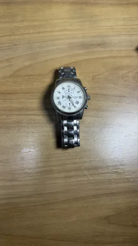 Relógio technos chronograph fundo Branco. Lindo!