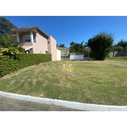 Casa de condomínio para venda tem 250 metros quadrados em Jardim de Alah - Taubaté - SP
