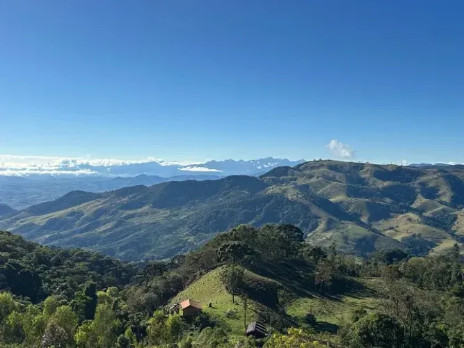 Sítio 27 ha no Sul de Minas Gerais | 1.650 m de altitude | Muita água e natureza | 600 mil