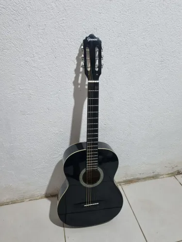 Violão acústico