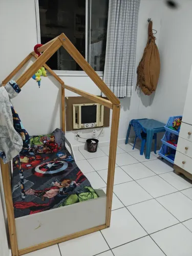 Cama montessoriana castelo+ colchão