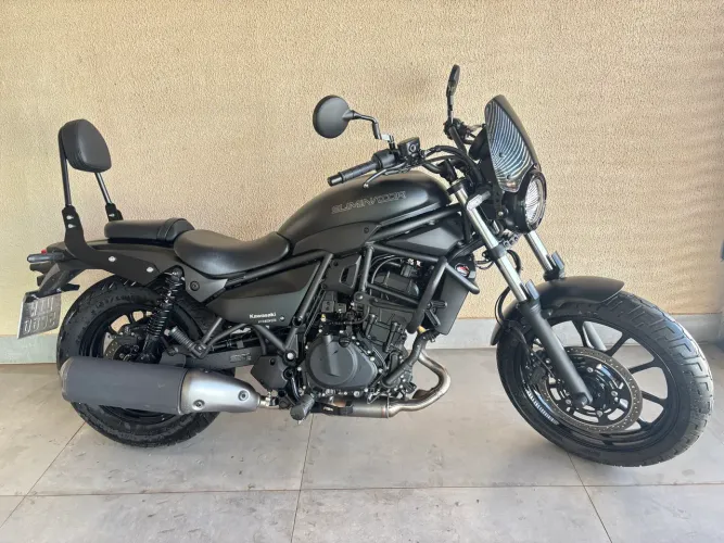 Kawasaki Eliminator 500 - 2025 - 1400km 