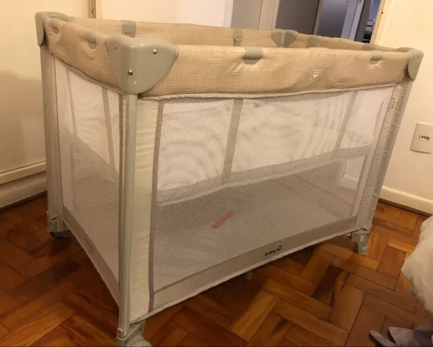 Vendo mini berço portátil Mini Play Safety c/ Colchão 