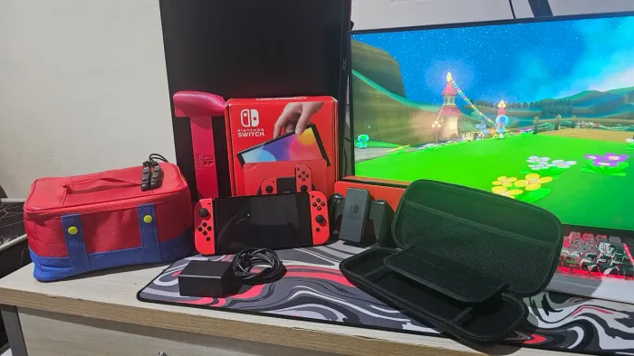 Nintendo Switch OLED - Edição especial do Mario