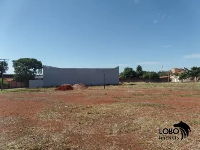 Área comercial 5.620m² Bairro Ipiranga, Saída para Trindade