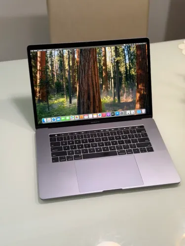 Macbook Pro 2019 15? 16/512 i9