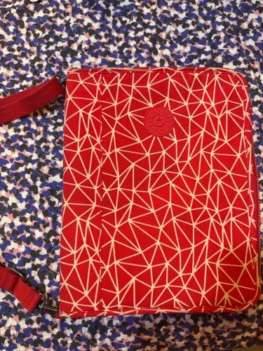 Vendo fichário da Kipling usado em perfeito estado