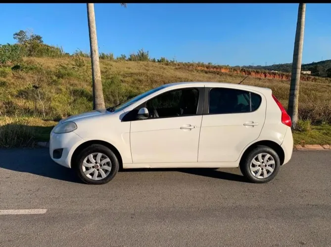 Fiat Palio Essence 1.6 Flex 16V 5P 2012