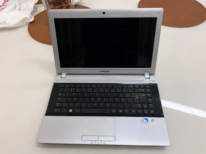 Notebook Samsung RV411