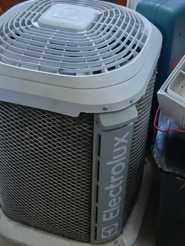 Ar-condicionado Split Electrolux 9.000 Btus Color Adapt Frio (ui09f/ue09f) 220v