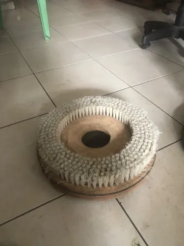 Enceradeira ou lavadora de piso