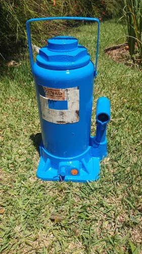 Vendo Macaco Hidráulico Boneval 25ton