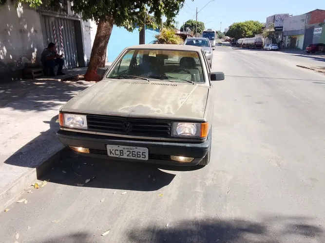 Volkswagen Voyage GL/ Special 1.6/ 1.8 (álcool) 1990