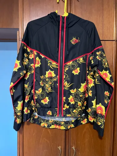 Jaqueta Corta vento nike floral