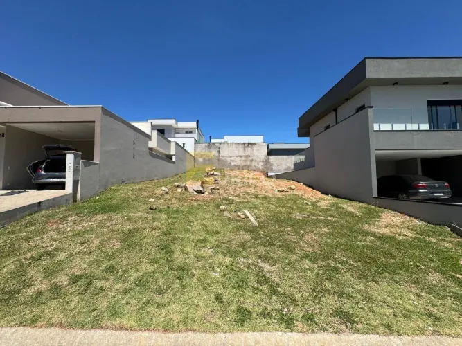 Terreno em Condomínio à venda no Condomínio Residencial Colline Di Parma em Valinhos/SP