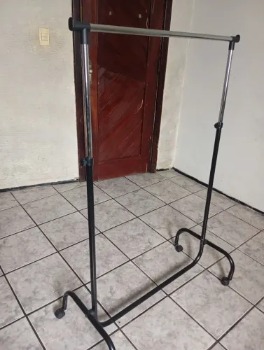 Arara de pé Tok store