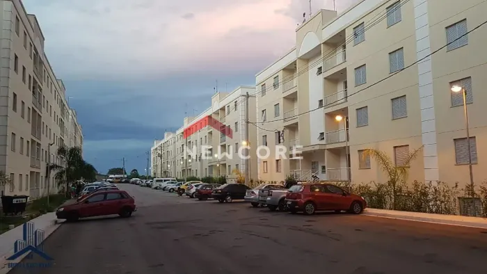 Apartamento em Estrada Manoel Lages do Chao - Jardim Caiapiá - Cotia/SP