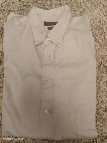 Camisa social da aviator semi nova Tam 4 viu levou na hora