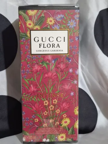 Perfume Gucci Flora Intense