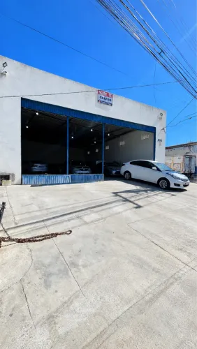 Galpão amplo à venda na Av. Deputado Airton Teles - Santo Antônio