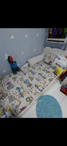 Cama e Colchão solteiro D23