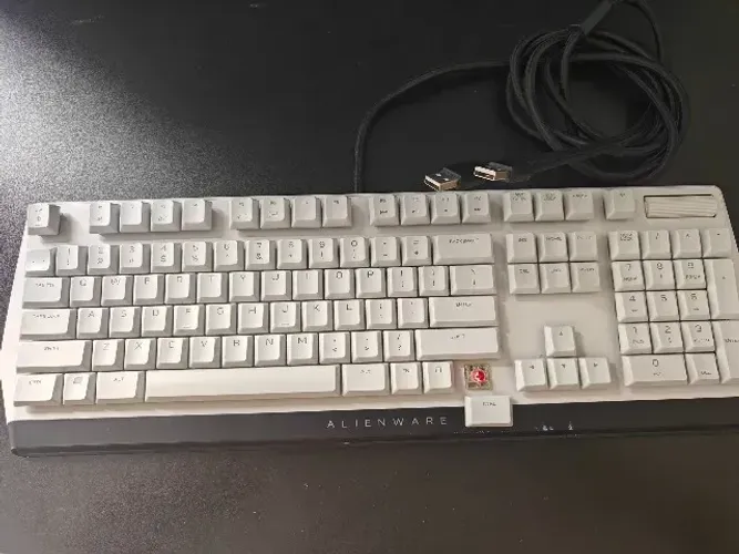 Teclado Mecânico Gamer Dell Alienware AW510K | RGB | Cherry MX Red | Alta Performance