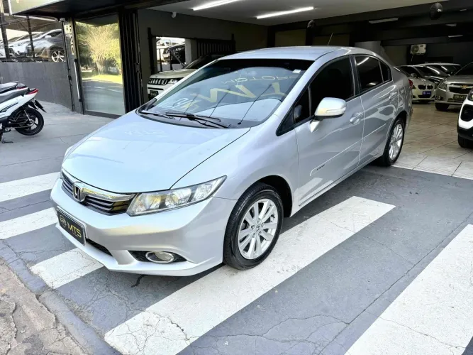 Honda Civic Sedan LXR 2.0 Flexone 16V Aut. 4P 2014