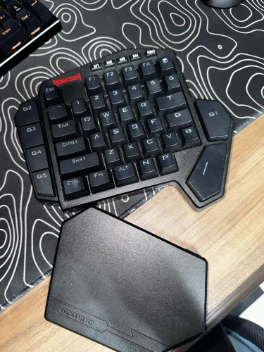 Teclado Mecânico Gamer Redragon DITI K585RGB One Hand RGB