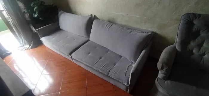 Sofá bem conservado 