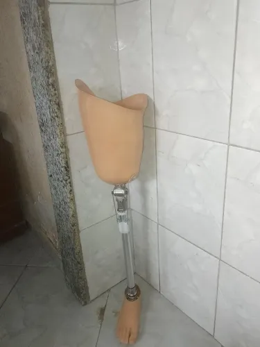 Perna mecânica 