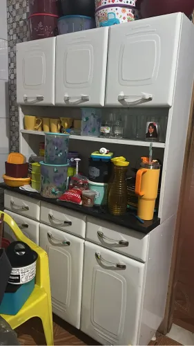 Vende-se este armário