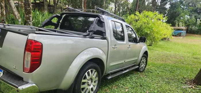 Nissan Frontier SL CD 4X4 2.5tb Diesel AUT 2013