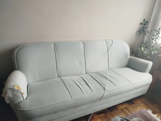 Sofá de quatro lugares