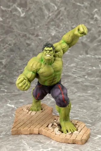 Hulk (Figure Diorama - Hulk vs Hulkbuster - Homem de Ferro)