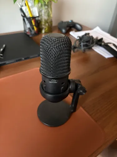 Microfone hyperx solocast