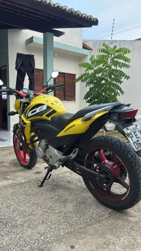 Vende-se CB300r