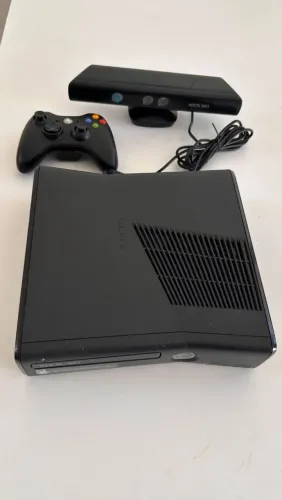 Xbox 360 slim destravado + Kinect + 1 Controle + Jogos