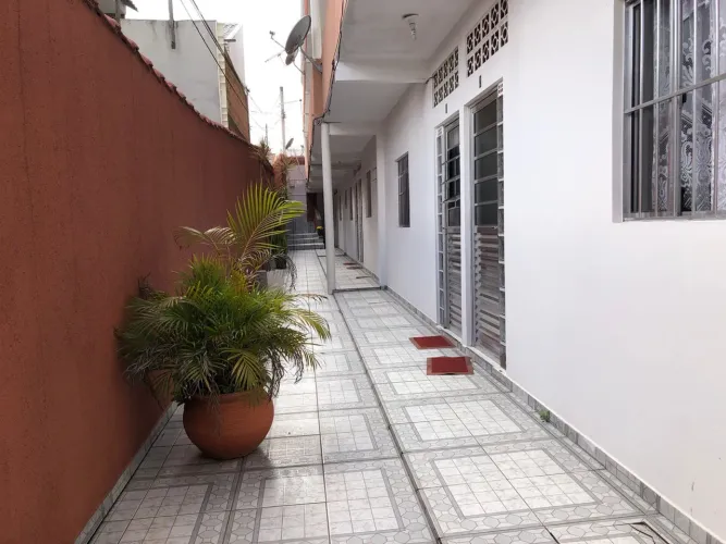 Kitinete no capão raso $900