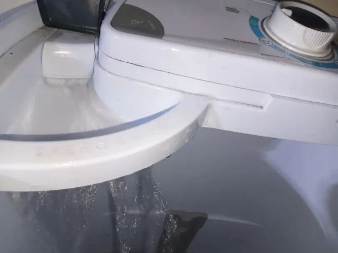 Lavadora de roupas + centrífuga + conversor de 220v pra 127v
