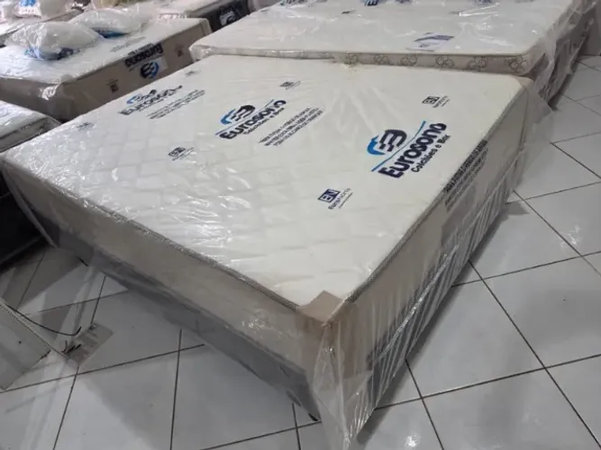 cama de casal molas ensacadas nova