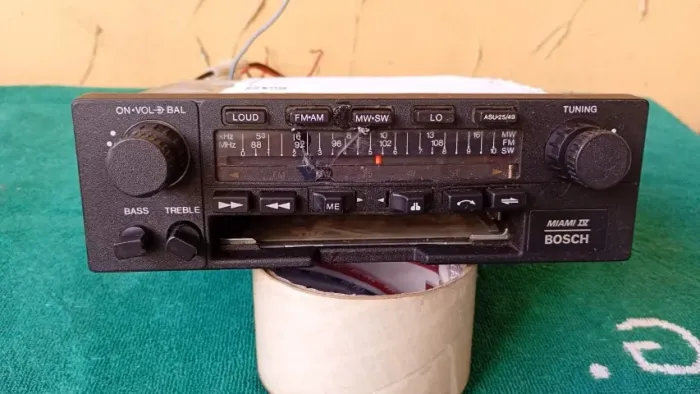 toca fitas miami IV  25 watts fm am e canais de saida bons fitas precisa revisar