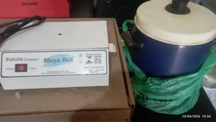 Panela elétrica para depilação e estufa para esterelizar alicates de unhas