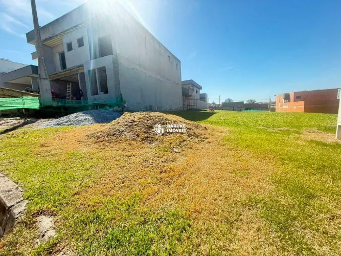 Terreno à venda no bairro JARDINS DI ROMA