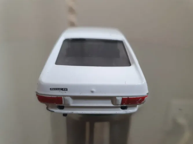 PASSAT BRANCO MINIATURA