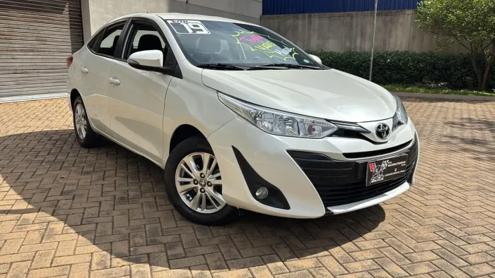 Toyota Yaris XL Sedan 1.5 Flex 16V 4P Mec. 2019