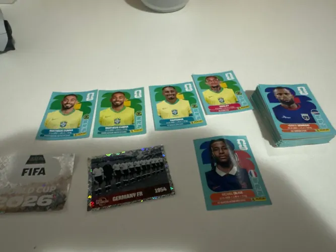 76 FIGURINHAS COM OLISE, FWC 2, WESLEY, ALEMANJA 1954, RAPHINHA E 2 MATHEUS CUNHA