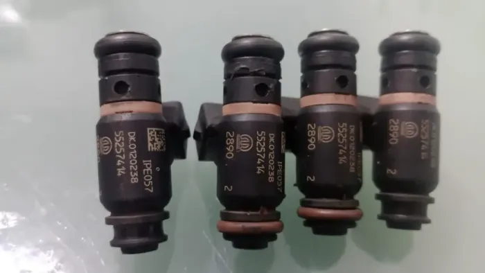 CONJUNTO 4 BICOS INJETORES JEEP RENEGADE/FIAT TORO 1.8 ETORK ORIGINAIS