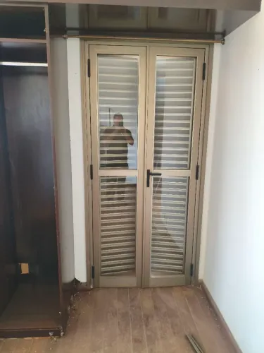 Porta alumínio 4 folhas